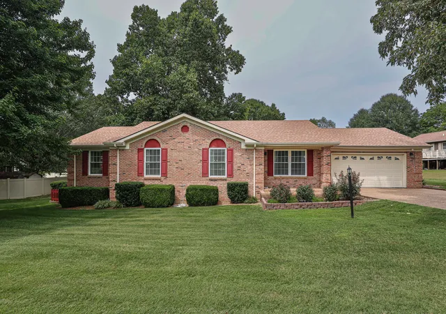 Photo 1 of Sale Pending at 405 Drawbridge Tr, Paducah, KY 42003 | MLS# 26022005 | Listing updated on 2026-08-21