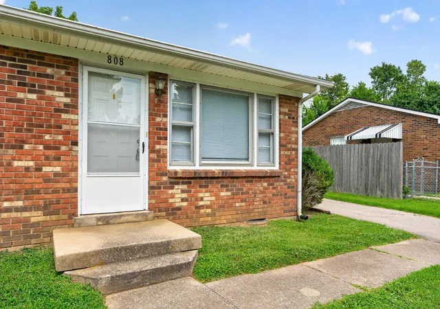 Photo 3 of Sale Pending at 808 Nancy St, Versailles, KY 40383 | MLS# 26021689 | Listing updated on 2026-09-08