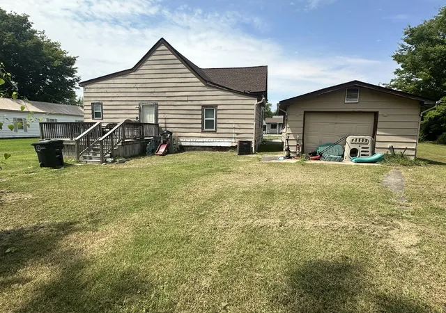 Photo 16 of Single family home for sale at 912 Tennessee St, Paducah, KY 42003 | MLS# 26021832 | Listing updated on 2026-09-09