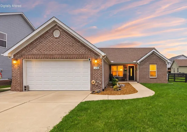 Single family home for sale at 604 Fairfax Ln, Richmond, KY 40475 | MLS# 26022091