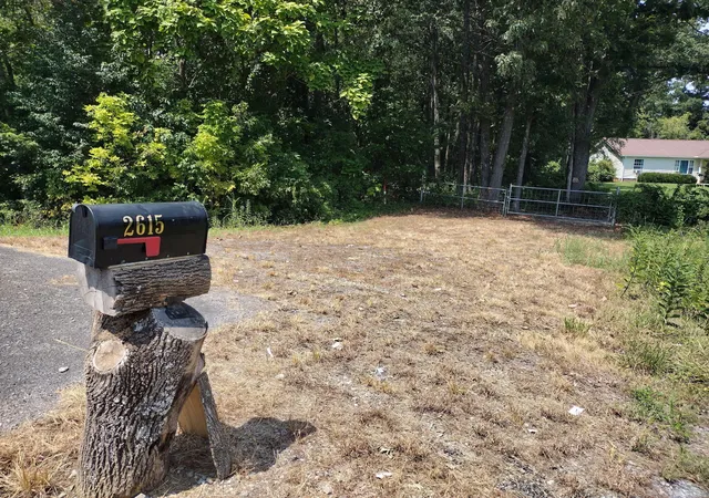 Photo 2 of Land for sale at 2615 John L Puryear Dr, Paducah, KY 42003 | MLS# 26022121 | Listing updated on 2026-08-18