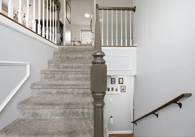 Photo 4 of Sale Pending at 122 Saddle Brk Cir, Berea, KY 40403 | MLS# 26022247 | Listing updated on 2026-08-22
