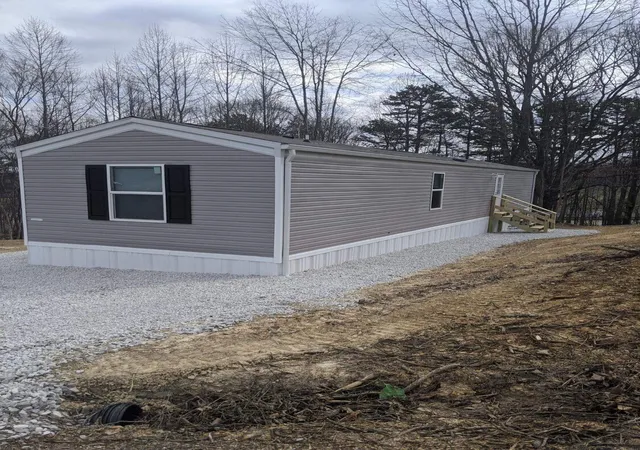 Photo 4 of Single family home for sale at 249 Devils Neck Rd, Corbin, KY 40701 | MLS# 26021692 | Listing updated on 2026-09-02