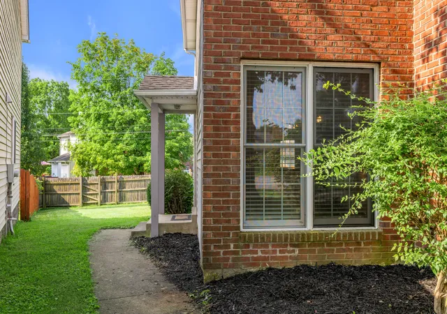Photo 3 of Single family home for sale at 2806 Kasey Ct, Lexington, KY 40517 | MLS# 26021779 | Listing updated on 2026-08-12