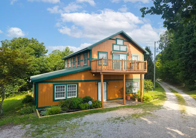Photo 1 of Single family home for sale at 3271 Henson Crk Rd, Liberty, KY 42539 | MLS# 26021713 | Listing updated on 2026-08-11
