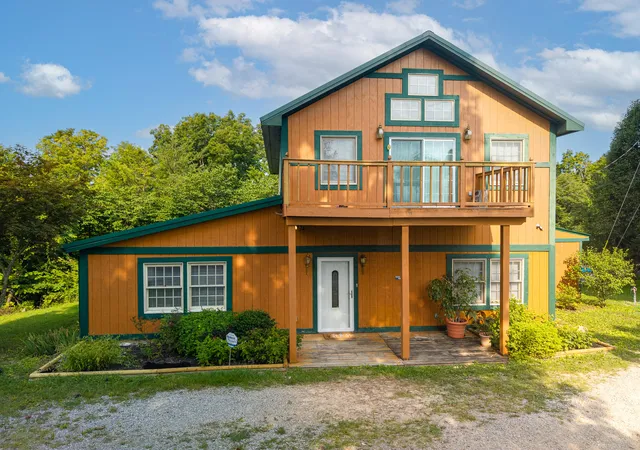 Photo 2 of Single family home for sale at 3271 Henson Crk Rd, Liberty, KY 42539 | MLS# 26021713 | Listing updated on 2026-08-11