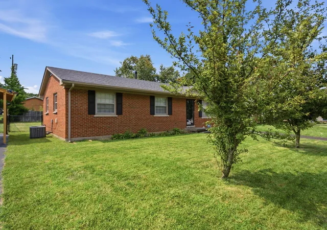 Photo 1 of Single family home for sale at 1883 Feltner Ct, Lexington, KY 40511 | MLS# 26021706 | Listing updated on 2026-10-22