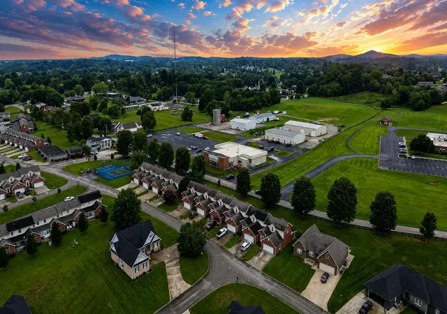Photo 35 of Townhouse for sale at 81 E Saddlebrook Dr, Somerset, KY 42503 | MLS# 26022301 | Listing updated on 2026-09-06