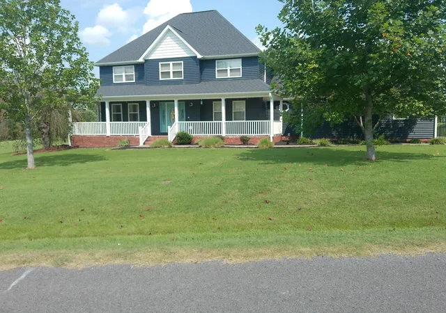 Photo 1 of Single family home for sale at 170 Carriage Ln, Benton, KY 42025 | MLS# 26021724 | Listing updated on 2026-08-17