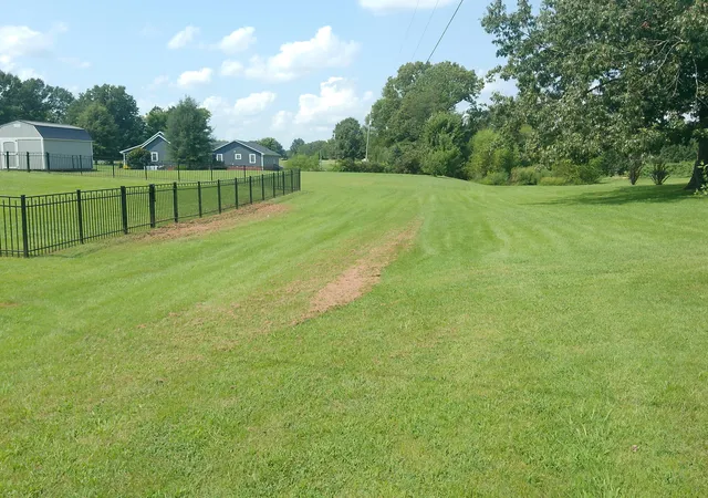 Photo 4 of Single family home for sale at 170 Carriage Ln, Benton, KY 42025 | MLS# 26021724 | Listing updated on 2026-09-14