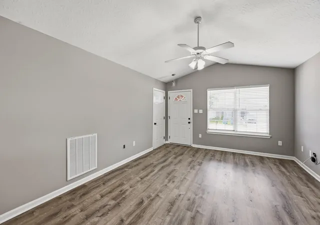 Photo 3 of Sale Pending at 217 Christopher Dr, Nicholasville, KY 40356 | MLS# 26022688 | Listing updated on 2026-08-31