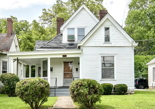 Photo 1 of Sale Pending at 145 N Ashland Ave, Lexington, KY 40502 | MLS# 26021854 | Listing updated on 2026-09-03