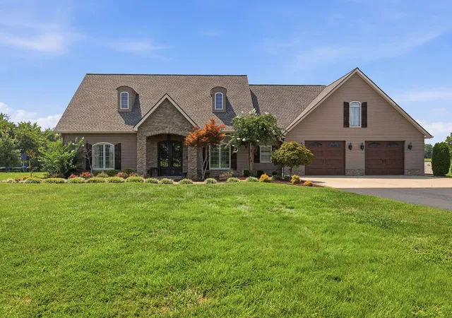 Photo 1 of Single family home for sale at 1257 Nance Rd, Hickory, KY 42051 | MLS# 26022019 | Listing updated on 2026-08-25