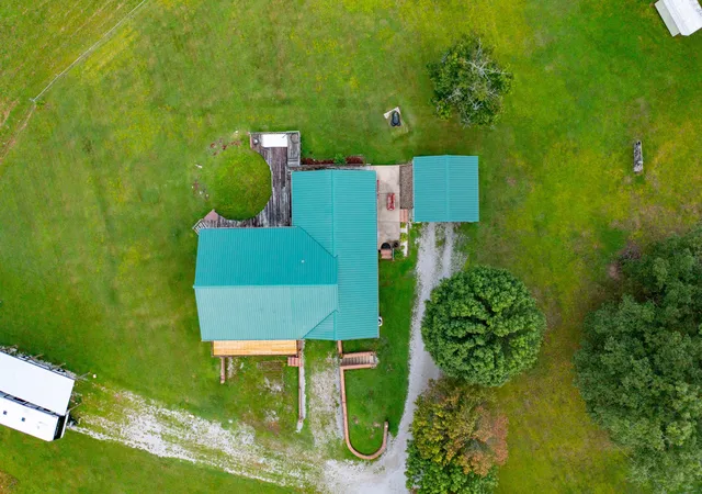 Photo 4 of Single family home for sale at 5840 Cumberland Fls Hwy, Corbin, KY 40701 | MLS# 26021818 | Listing updated on 2026-09-03