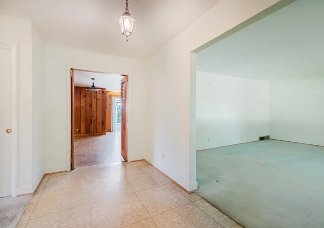 Photo 3 of Sale Pending at 3025 Breckenwood Dr, Lexington, KY 40502 | MLS# 26022002 | Listing updated on 2026-09-14