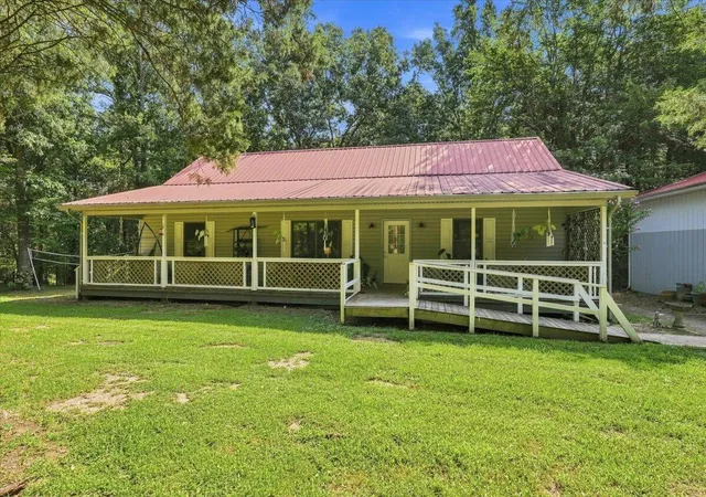 Photo 1 of Single family home for sale at 3472 Barge Is Rd, Benton, KY 42025 | MLS# 26022703 | Listing updated on 2026-09-07