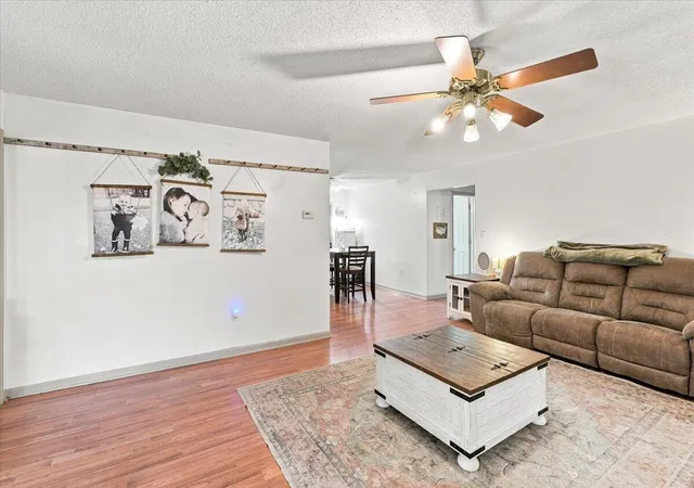 Photo 4 of Single family home for sale at 3472 Barge Is Rd, Benton, KY 42025 | MLS# 26022703 | Listing updated on 2026-09-07