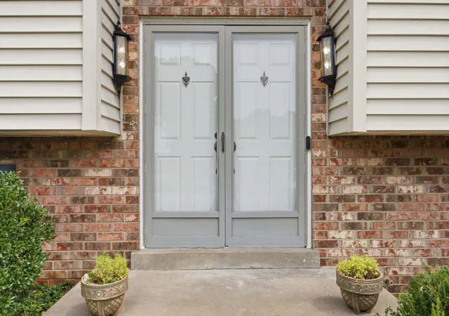 Photo 3 of Single family home for sale at 481 Severn Way, Lexington, KY 40503 | MLS# 26021990 | Listing updated on 2026-08-14