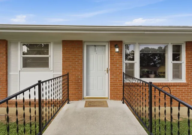 Photo 2 of Single family home for sale at 143 Spruce Ct, Winchester, KY 40391 | MLS# 26021903 | Listing updated on 2026-09-14