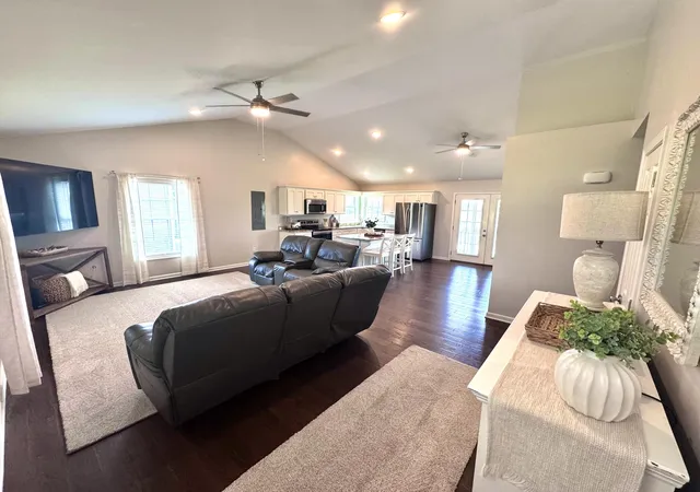 Photo 2 of Single family home for sale at 1465 Parksville Cross Pike, Danville, KY 40422 | MLS# 26022149 | Listing updated on 2026-08-18