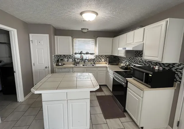 Photo 3 of Single family home for sale at 4217 Jasmine Rose Way, Lexington, KY 40515 | MLS# 26021888 | Listing updated on 2026-10-13