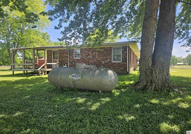 Photo 3 of Single family home for sale at 5874 Kentucky 339 S, Mayfield, KY 42066 | MLS# 26021891 | Listing updated on 2026-08-22