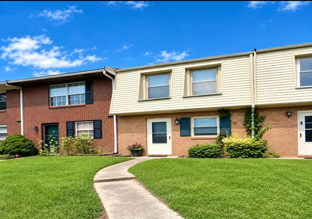 Photo 1 of Townhouse for sale at 48 Judy Ann Ct, Winchester, KY 40391 | MLS# 26022172 | Listing updated on 2026-08-17