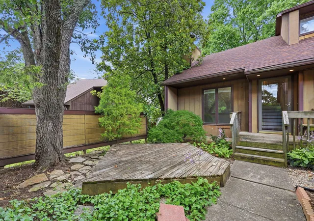 Photo 2 of Sale Pending at 3501 Windgate Way, Lexington, KY 40517 | MLS# 26021935 | Listing updated on 2026-09-03