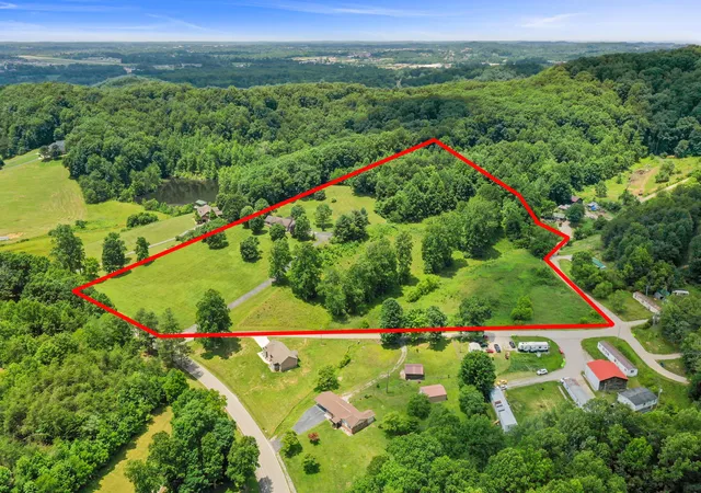 Photo 3 of House for sale at 1165 Conley Rd, London, KY 40744 | MLS# 26021916 | Listing updated on 2026-08-25