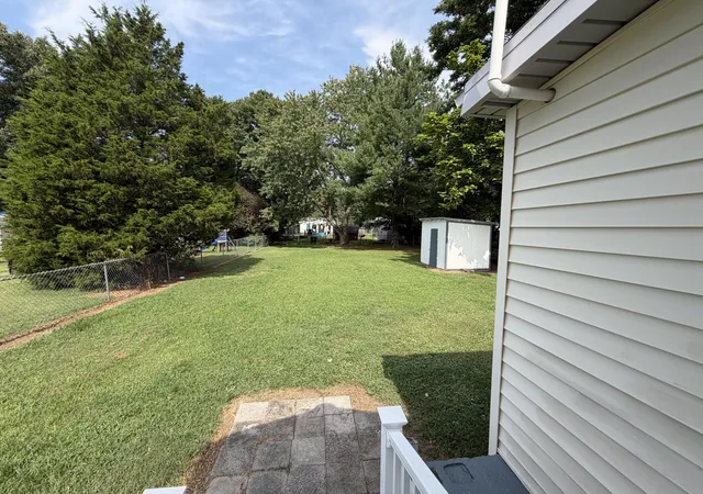 Photo 18 of Sale Pending at 2707 Fairmont St, Paducah, KY 42003 | MLS# 26021965 | Listing updated on 2026-08-25