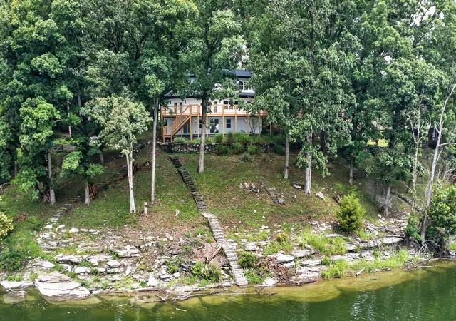 Photo 3 of Single family home for sale at 656 Chimney Rock Rd, Harrodsburg, KY 40330 | MLS# 26022168 | Listing updated on 2026-10-13