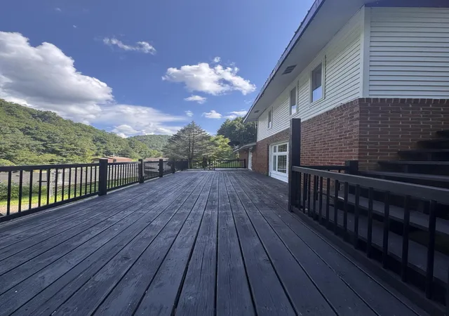 Photo 2 of Single family home for sale at 497 Bee Hive Rd, Slemp, KY 41763 | MLS# 26021980 | Listing updated on 2026-08-13