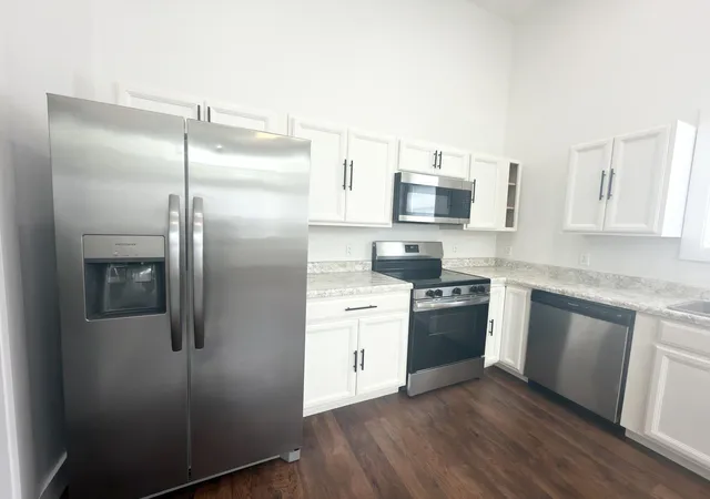 Photo 4 of Single family home for sale at 123 Oak St, Berea, KY 40403 | MLS# 26021940 | Listing updated on 2026-09-16