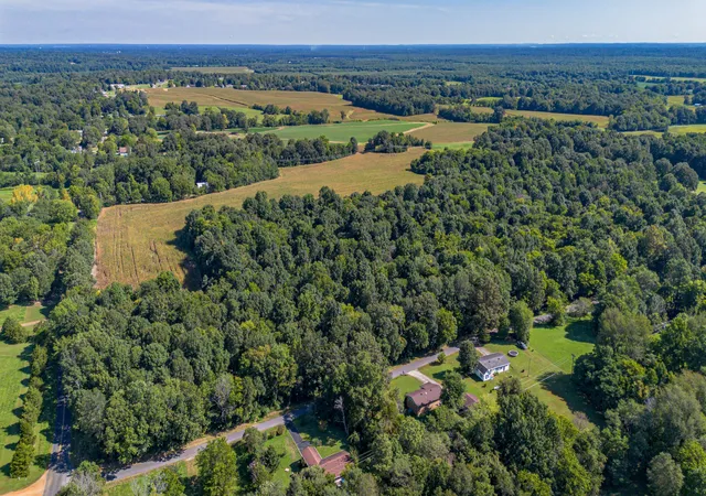 Photo 4 of Sale Pending at 8950 Old Mayfield Rd, Boaz, KY 42027 | MLS# 26022506 | Listing updated on 2026-08-27