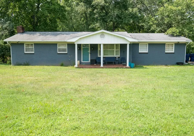 Photo 2 of Single family home for sale at 2778 Cedar Grv Rd, Somerset, KY 42501 | MLS# 26021949 | Listing updated on 2026-08-13