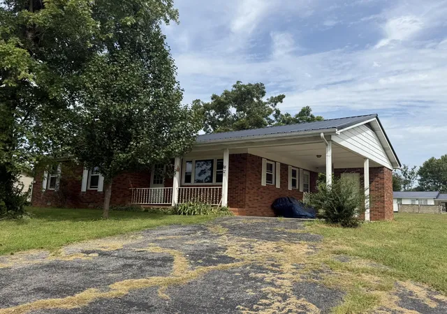 Photo 1 of Single family home for sale at 88 Adair St, Monticello, KY 42633 | MLS# 26022479 | Listing updated on 2026-08-27