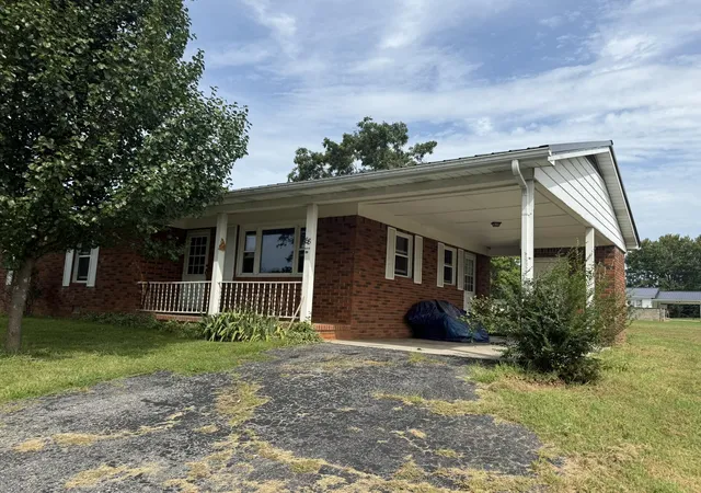 Photo 3 of Single family home for sale at 88 Adair St, Monticello, KY 42633 | MLS# 26022479 | Listing updated on 2026-08-27