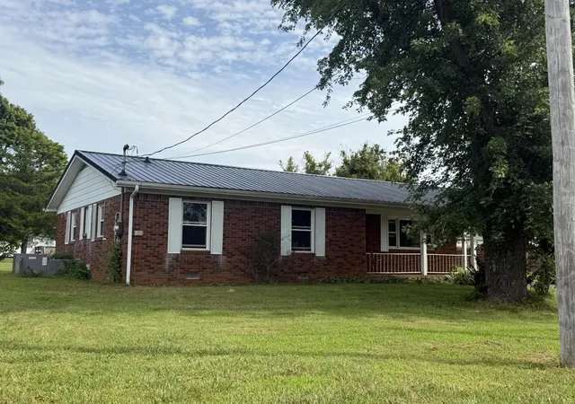Photo 3 of Single family home for sale at 88 Adair St, Monticello, KY 42633 | MLS# 26022479 | Listing updated on 2026-08-27