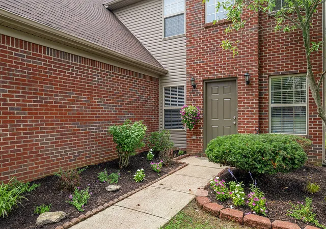 Photo 4 of Single family home for sale at 3041 Drexel Pass, Lexington, KY 40509 | MLS# 26021952 | Listing updated on 2026-10-13