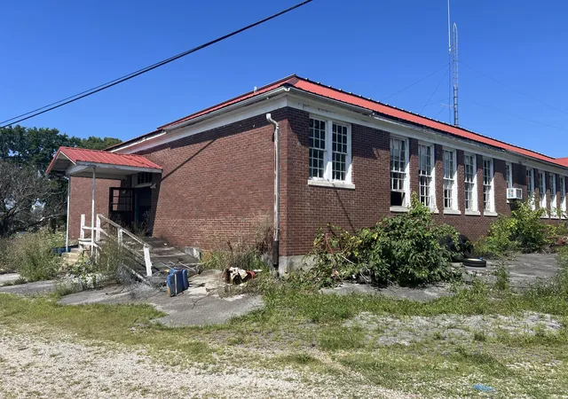 Photo 4 of Single family home for sale at 7580 Mount Carmel Rd, Flemingsburg, KY 41041 | MLS# 26021962 | Listing updated on 2026-08-13