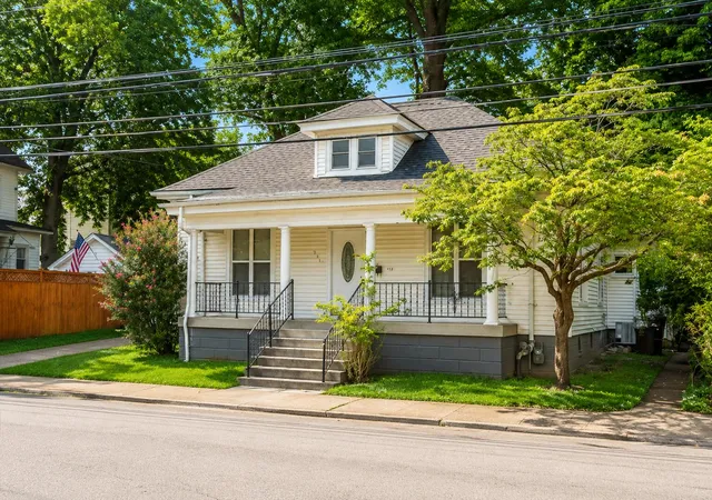 Photo 3 of Single family home for sale at 356 N 3rd Street, Richmond, KY 40475 | MLS# 26022017 | Listing updated on 2026-09-28