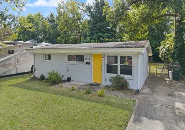 Photo 2 of Sale Pending at 1568 Heron Ln, Lexington, KY 40503 | MLS# 26022075 | Listing updated on 2026-10-13