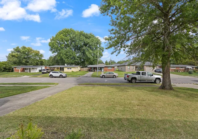 Photo 3 of Sale Pending at 1568 Heron Ln, Lexington, KY 40503 | MLS# 26022075 | Listing updated on 2026-10-13