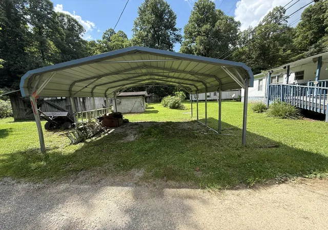 Photo 3 of Sale Pending at 129 Engle Dr, Eolia, KY 40826 | MLS# 26021972 | Listing updated on 2026-08-14