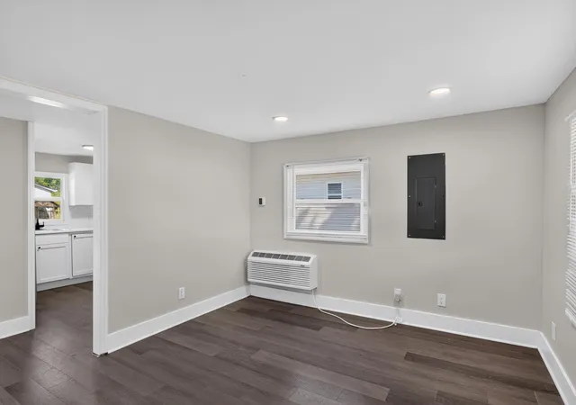 Photo 3 of Single family home for sale at 85 Kinnard Kelley Ln, Junction City, KY 40440 | MLS# 26023431 | Listing updated on 2026-10-13