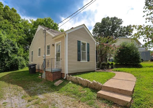 Photo 4 of Single family home for sale at 2832 Clark St, Paducah, KY 42001 | MLS# 26022293 | Listing updated on 2026-09-15
