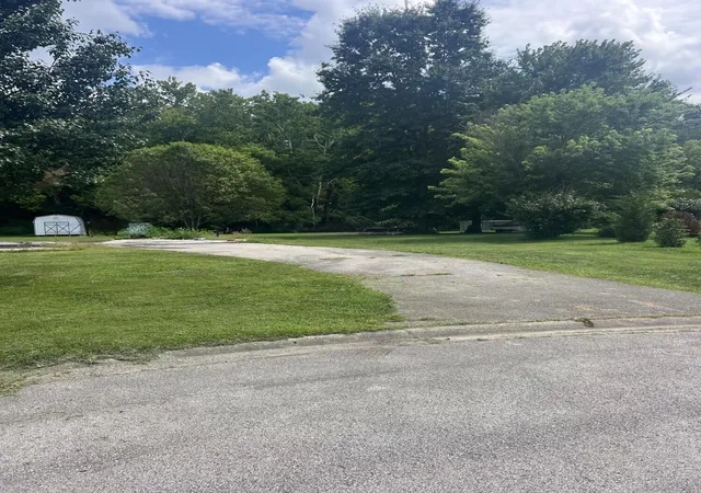 Photo 2 of Land for sale at 112 Dillon Ct, Berea, KY 40403 | MLS# 26022027 | Listing updated on 2026-08-14