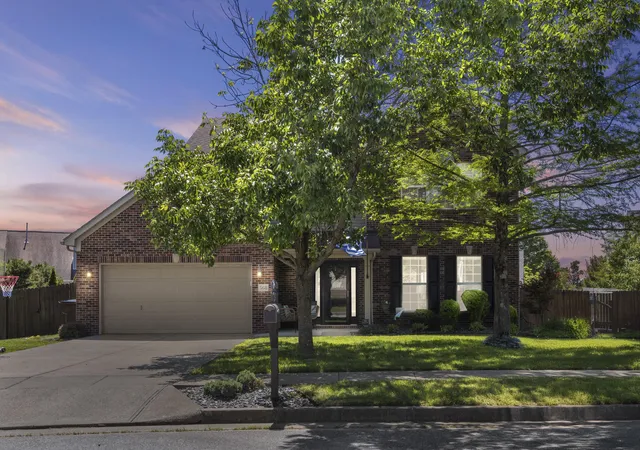 Photo 2 of Single family home for sale at 568 Thames Cir, Nicholasville, KY 40356 | MLS# 26022067 | Listing updated on 2026-09-01
