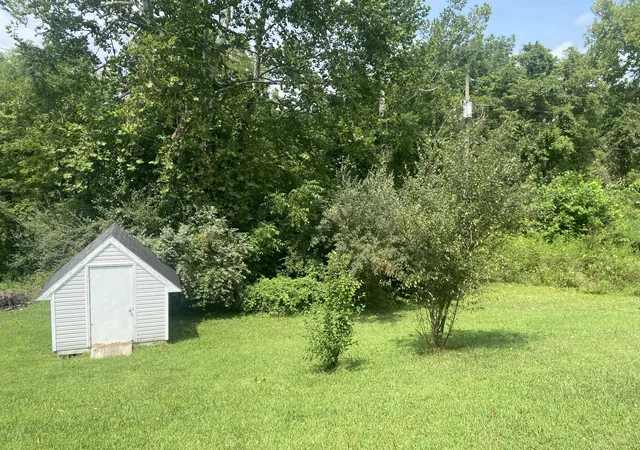 Photo 3 of Single family home for sale at 205 Keith Whitley Blvd, Sandy Hook, KY 41171 | MLS# 26022138 | Listing updated on 2026-08-14
