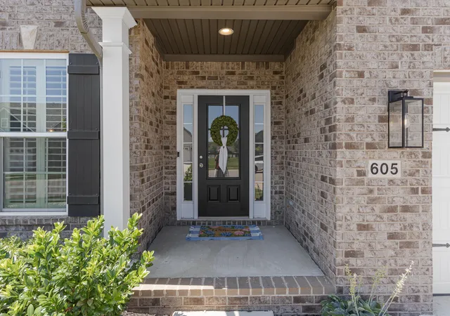 Photo 2 of Single family home for sale at 605 Sunny Lndg Trl, Lexington, KY 40515 | MLS# 26023182 | Listing updated on 2026-09-14